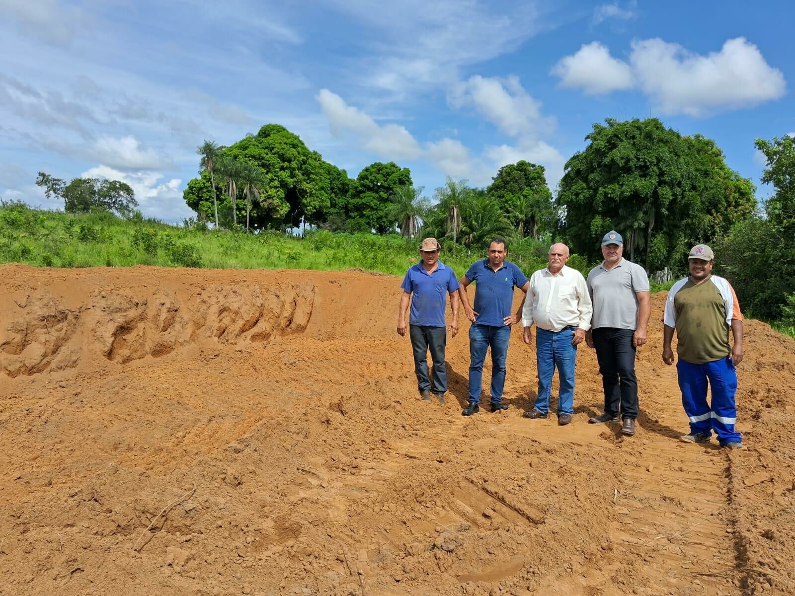 Imagem de compartilhamento para o artigo Prefeitura de Figueirão fortalece apoio ao Pequeno Produtor Rural com serviços da Secretaria da Pequena Propriedade da MS Todo dia